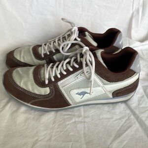 KangaROOS Women’s 8 (39) Beautiful Condition!